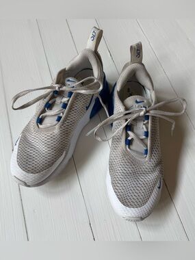 Nike Air Max 270 Shoes – Youth Size 2.5